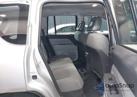 2007 Jeep Compass Sport из США, поврежденный, VIN 1J8FF47W47D278597